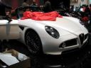 Dateiname=alfa_romeo_8C_Spider_Autosalon_Genf_2008_vr.jpg
Dateigröße=35KB
Abmessungen: 600x450
hinzugefügt am: 04. März 2008 alfa_romeo_8C_Spider_Autosalon_Genf_2008_vr.jpg
